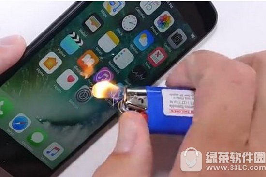 苹果iphone7防刮/抗热/防弯曲测试视频